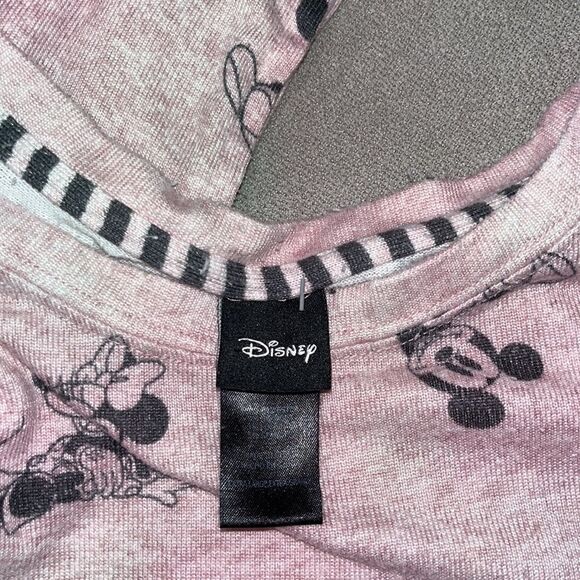 Disney logo winter pajama set pants, inseam 29” - Picture 4 of 5